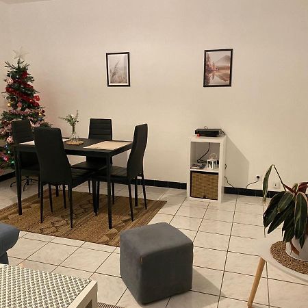 Appartement Cosy Pres De La Gare Avec Parking Saint-Pierre-des-Corps Exterior foto